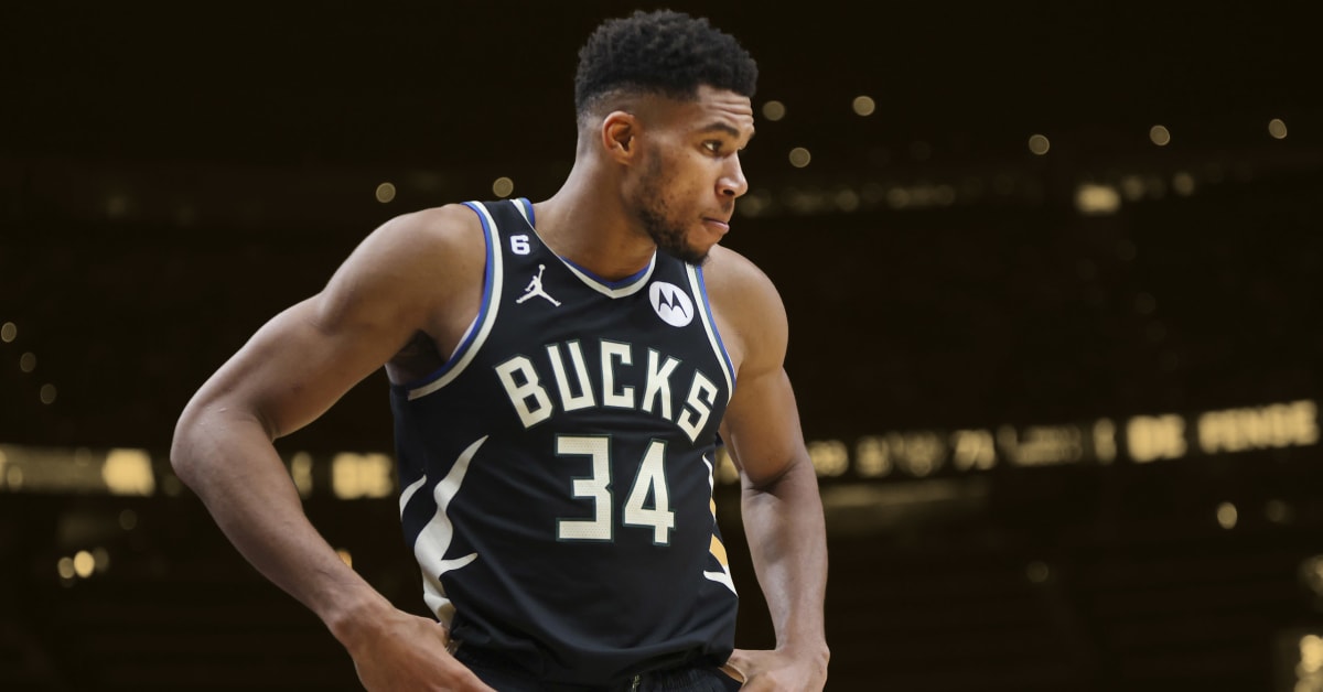 Giannis Antetokounmpo's exteammate set a timeframe for his 3point