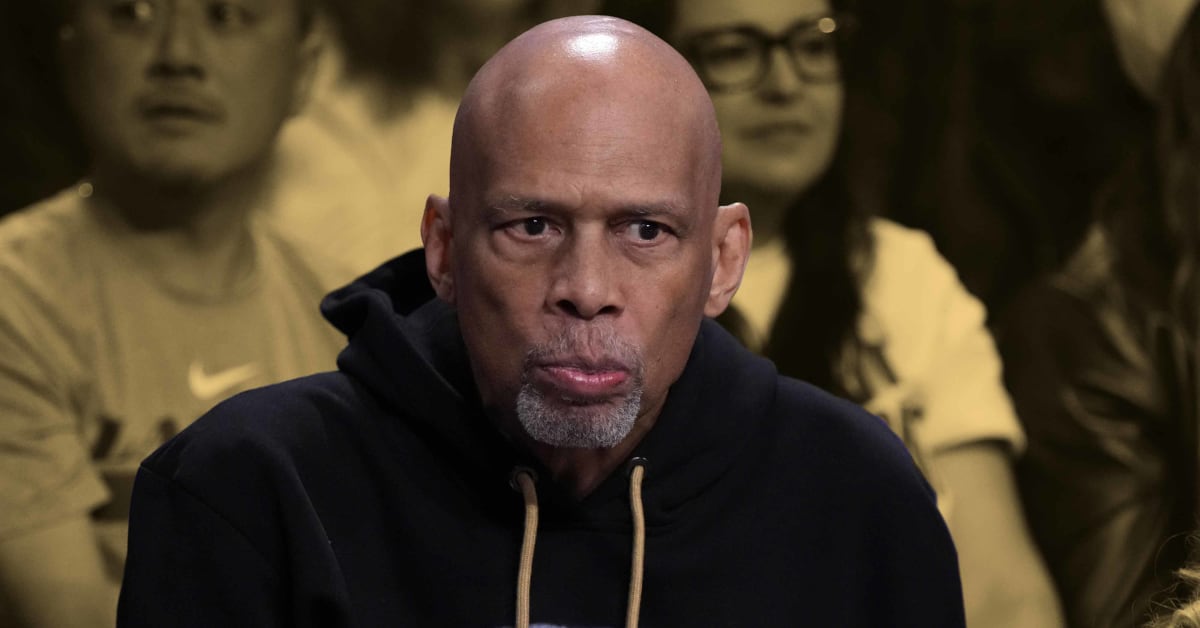 Рана джаббар. Kareem Abdul-Jabbar. Оскар Робертсон баскетболист.