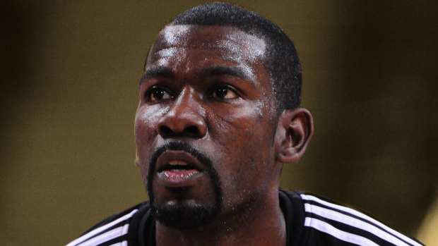 San Antonio Spurs guard Michael Finley (4) warms up 