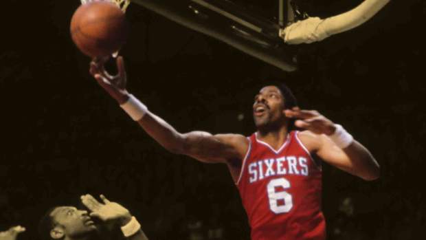 Philadelphia 76ers forward Julius Erving (6) in action against the Milwaukee Bucks