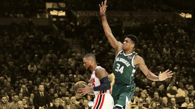 Giannis applauds LeBron James for his timeless basketball