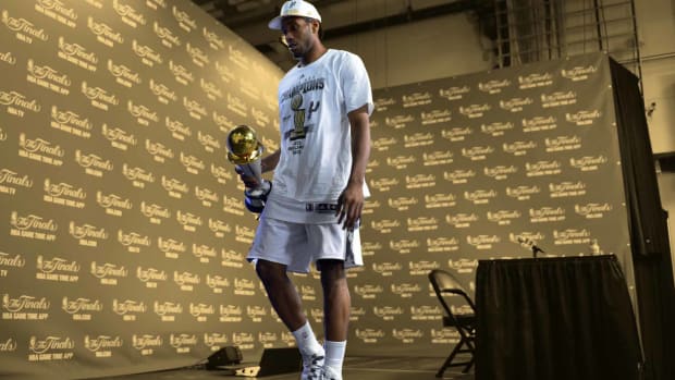 When LeBron James was humbled by Kobe Bryant's fame - Basketball Network -  Your daily dose of basketball