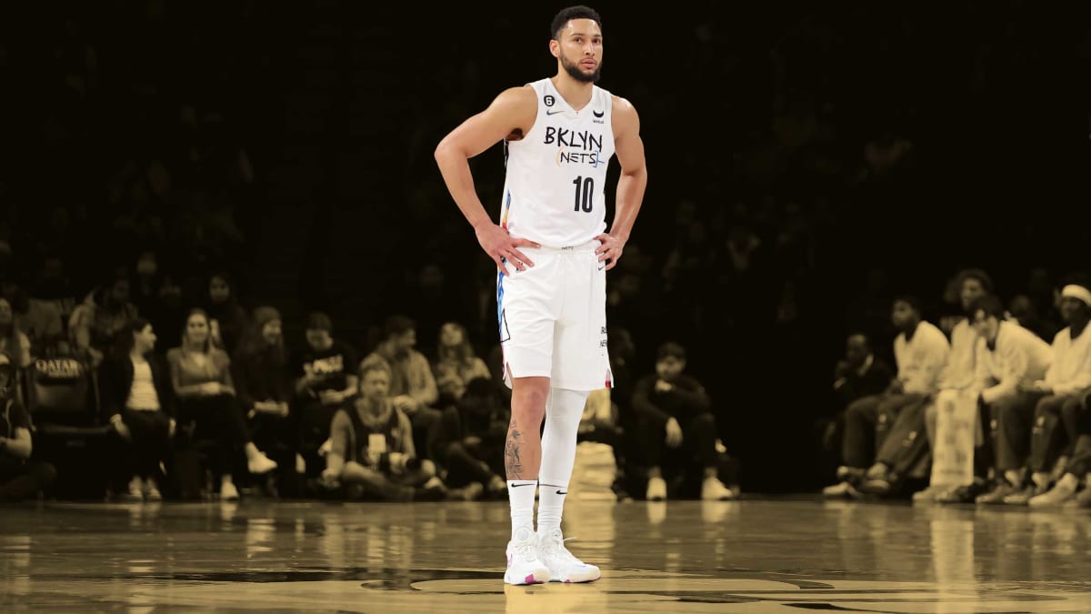 Kyrie Irving begs Ben Simmons to 'shoot it, Ben' mid -Buy Vintage