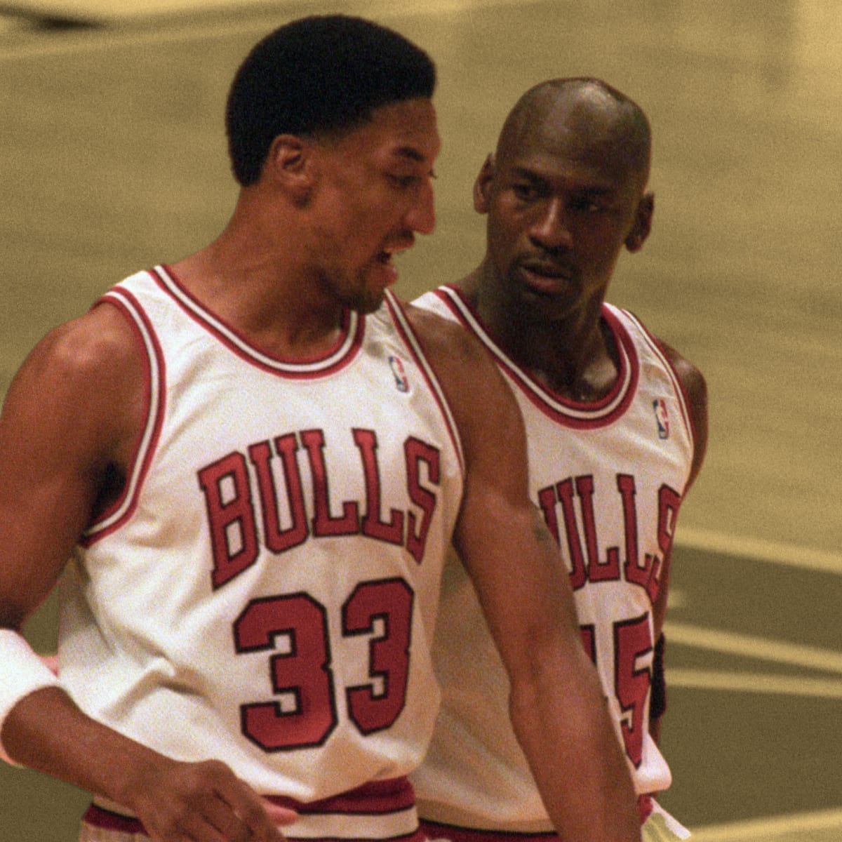 Scottie Pippen says early Michael Jordan was 'a horrible player,' praises  LeBron