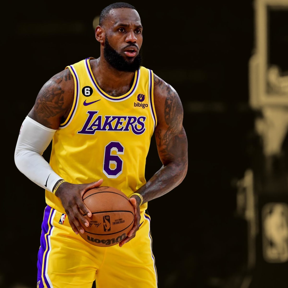 Lakers' LeBron James is finally old