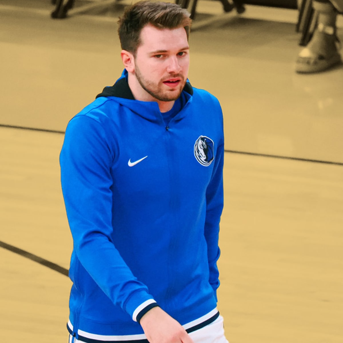 luka doncic long sleeve