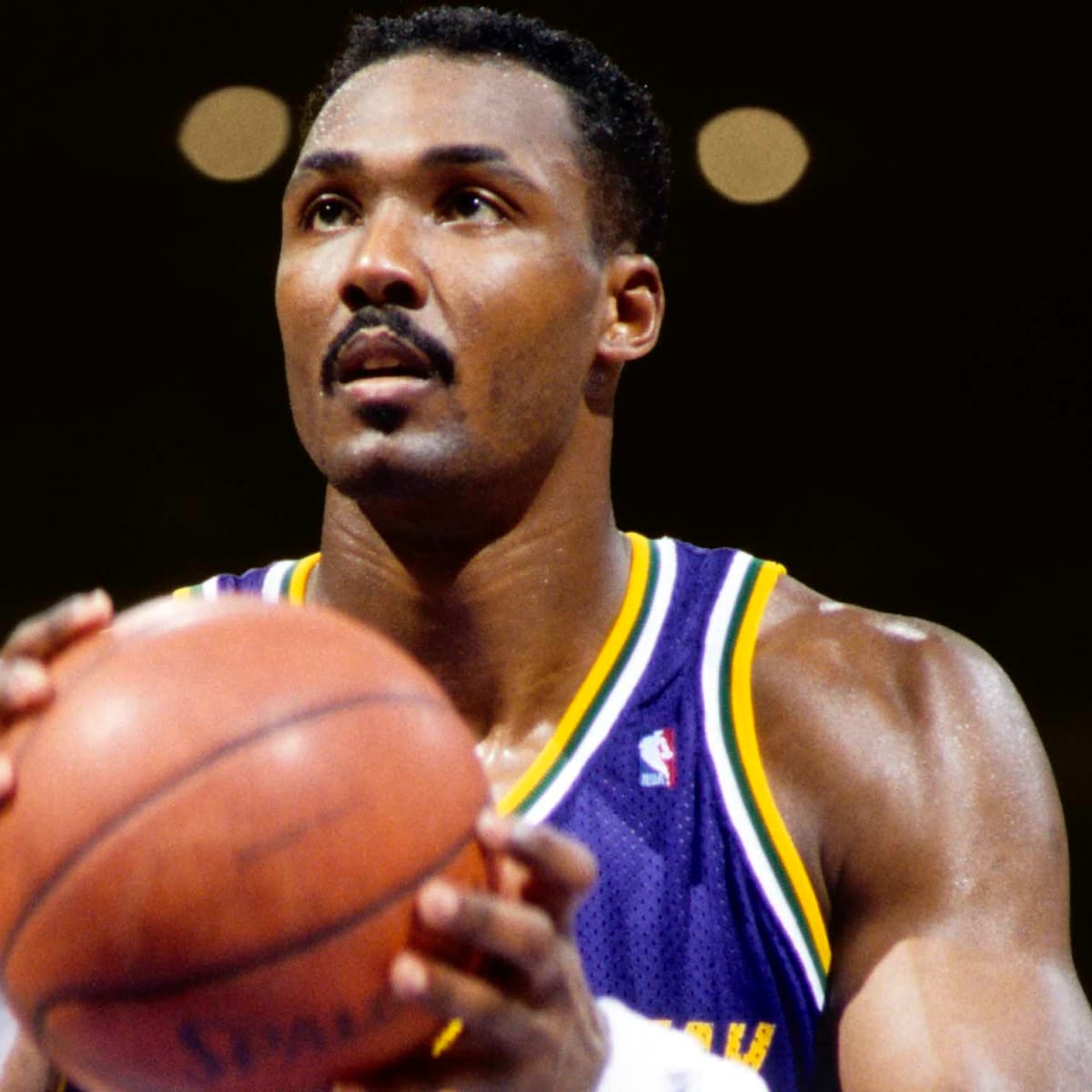 The Kobe Bryant-Karl Malone feud - Basketball Network - Your daily dose of  basketball