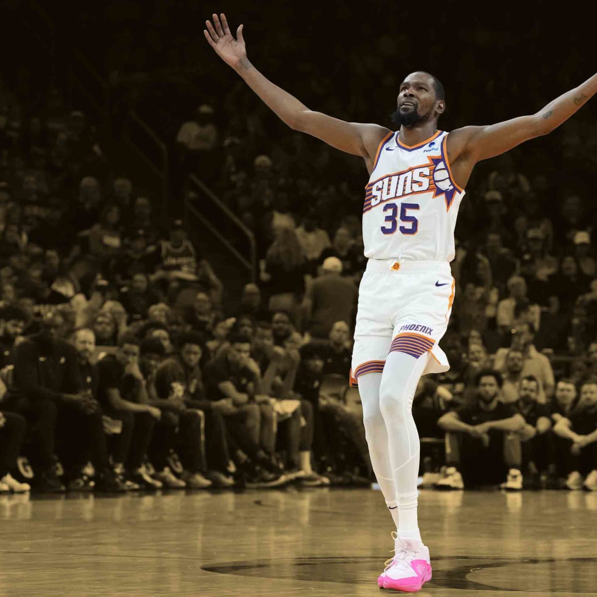 The Early Returns Of Kevin Durant In The Phoenix Suns' Offense