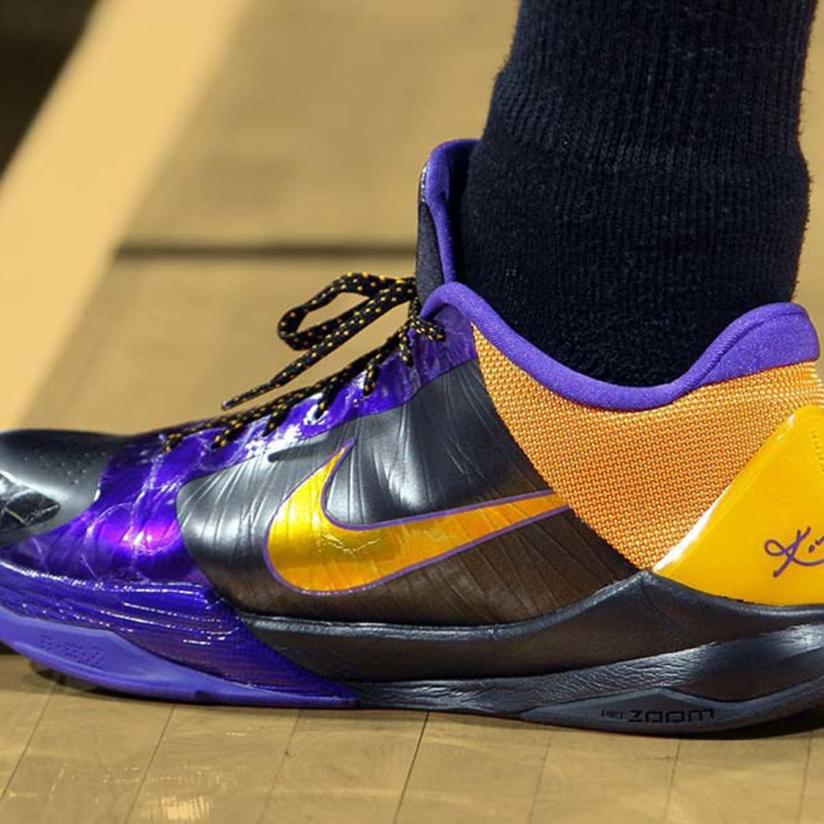 Kobe sale shoe deal