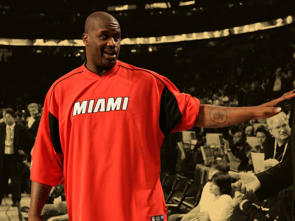 Shaquille O'Neal sets the record straight on his departure from Lakers