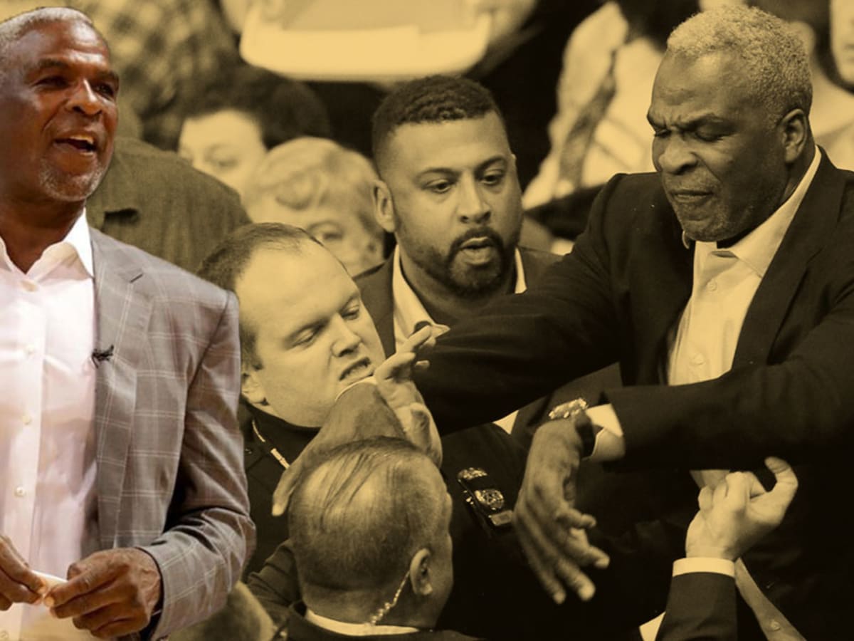 Charles Oakley says he declined chance to have jersey number
