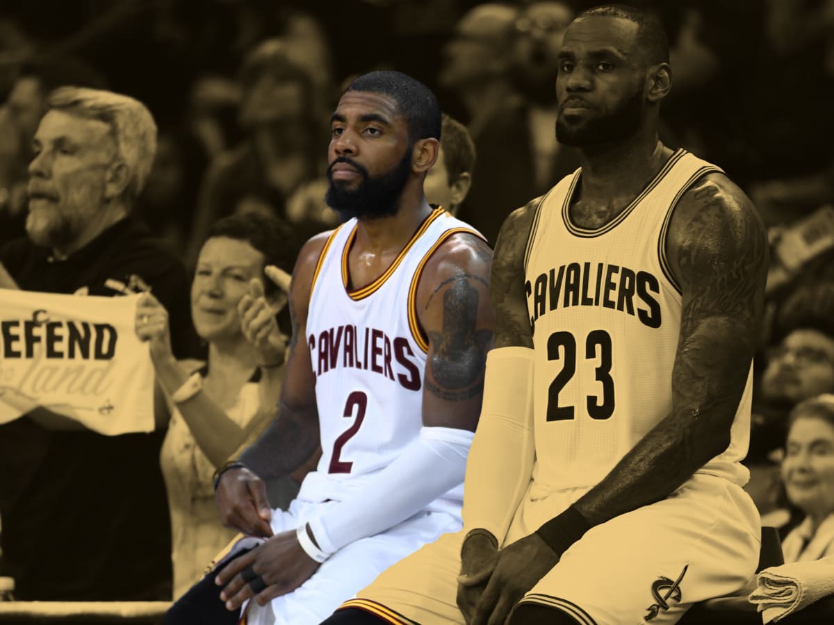 LeBron, Kyrie Irving and the Cavs bench played water bottle