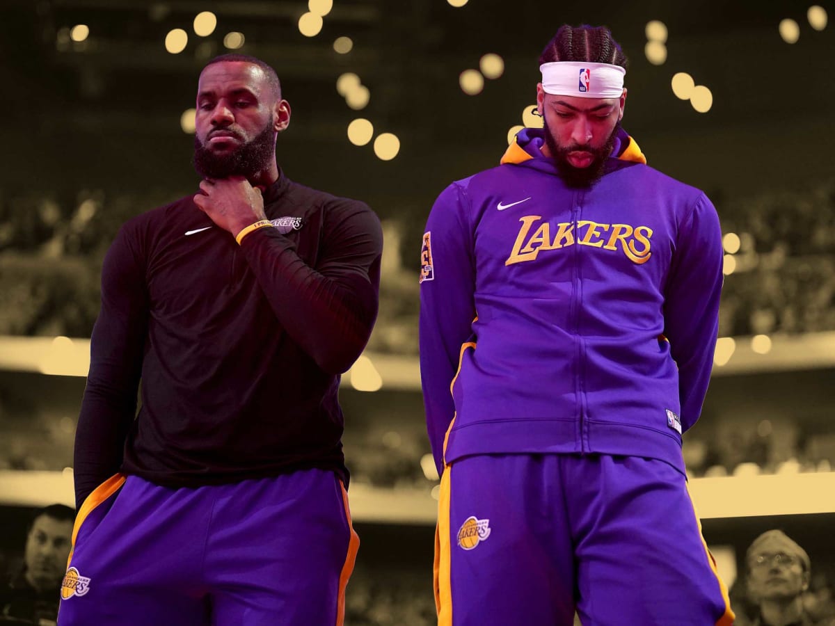 Lakers' LeBron James, Anthony Davis out vs. Raptors