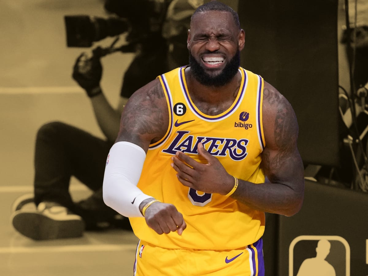 Top 10 Most Popular Players In The NBA Right Now: LeBron James Is