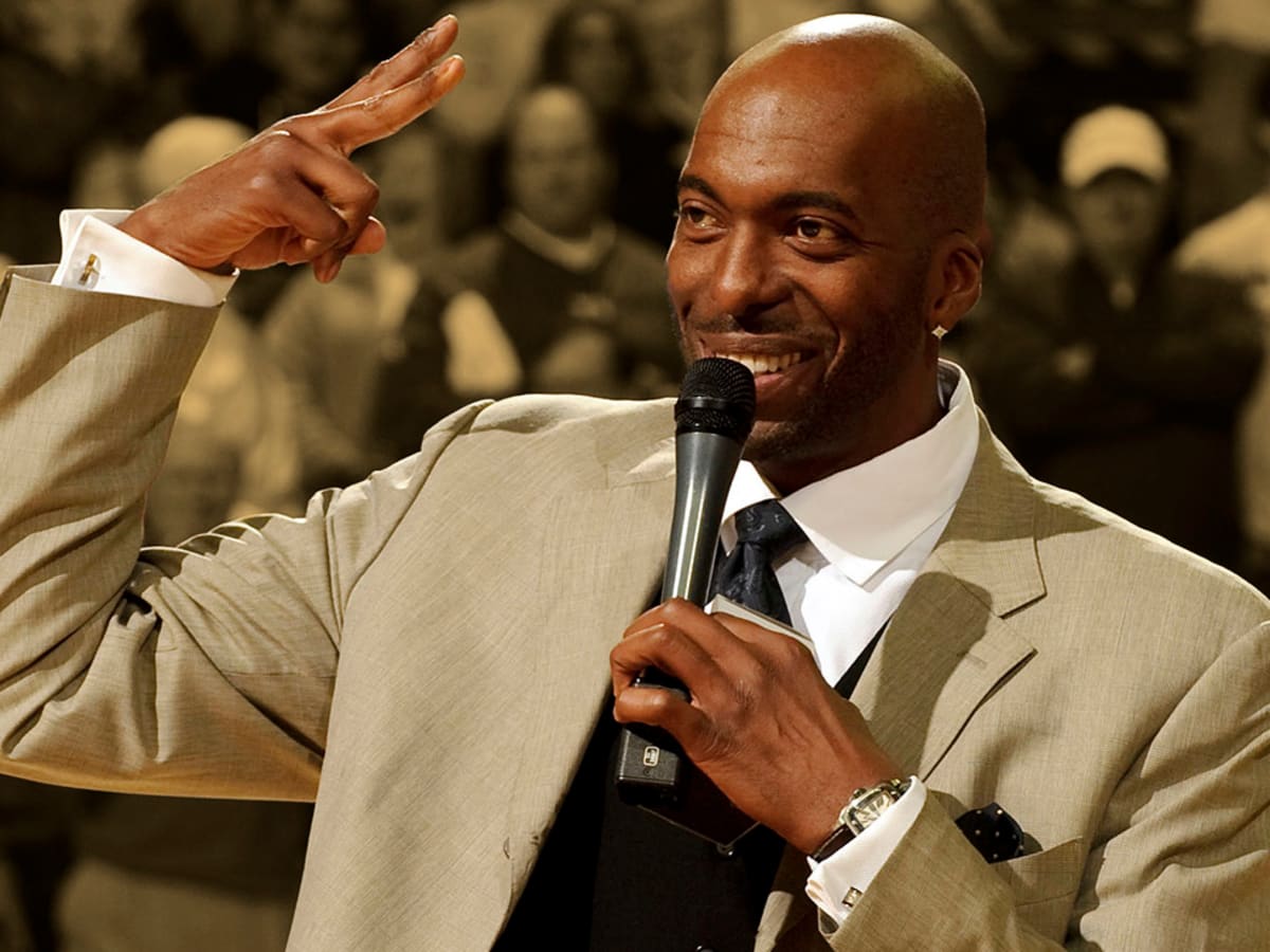 John Salley talks about what it was like beating the Lakers In