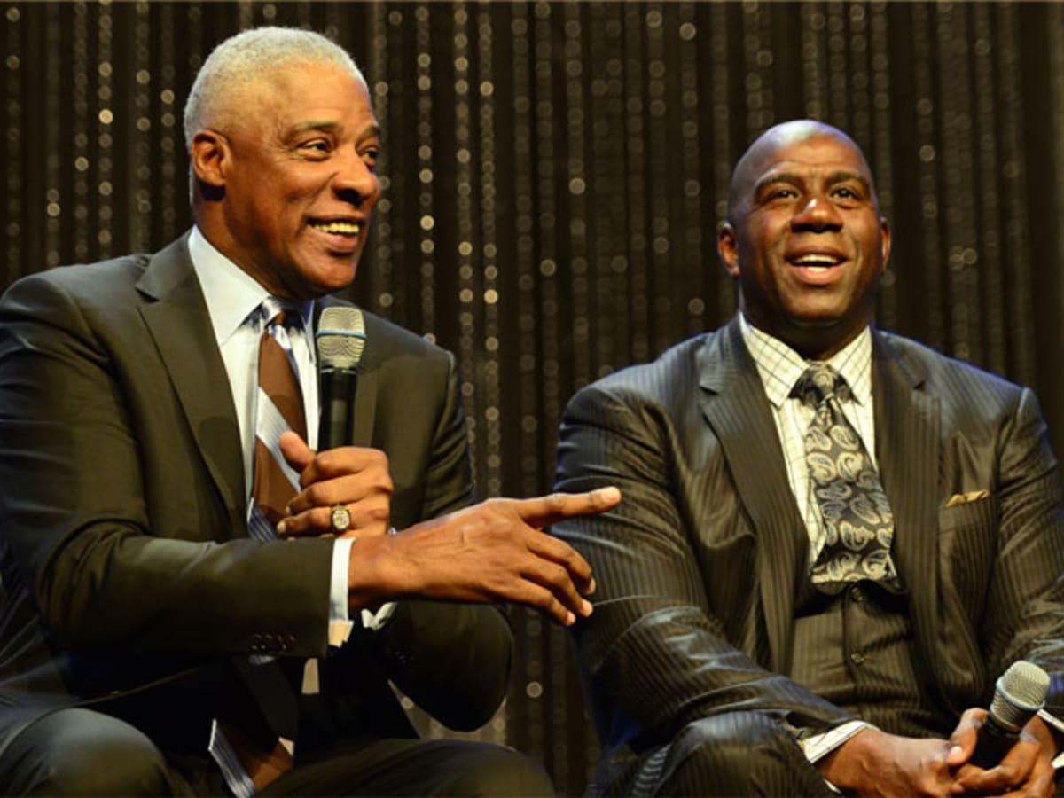 On this date: Magic Johnson shines in return to Michigan