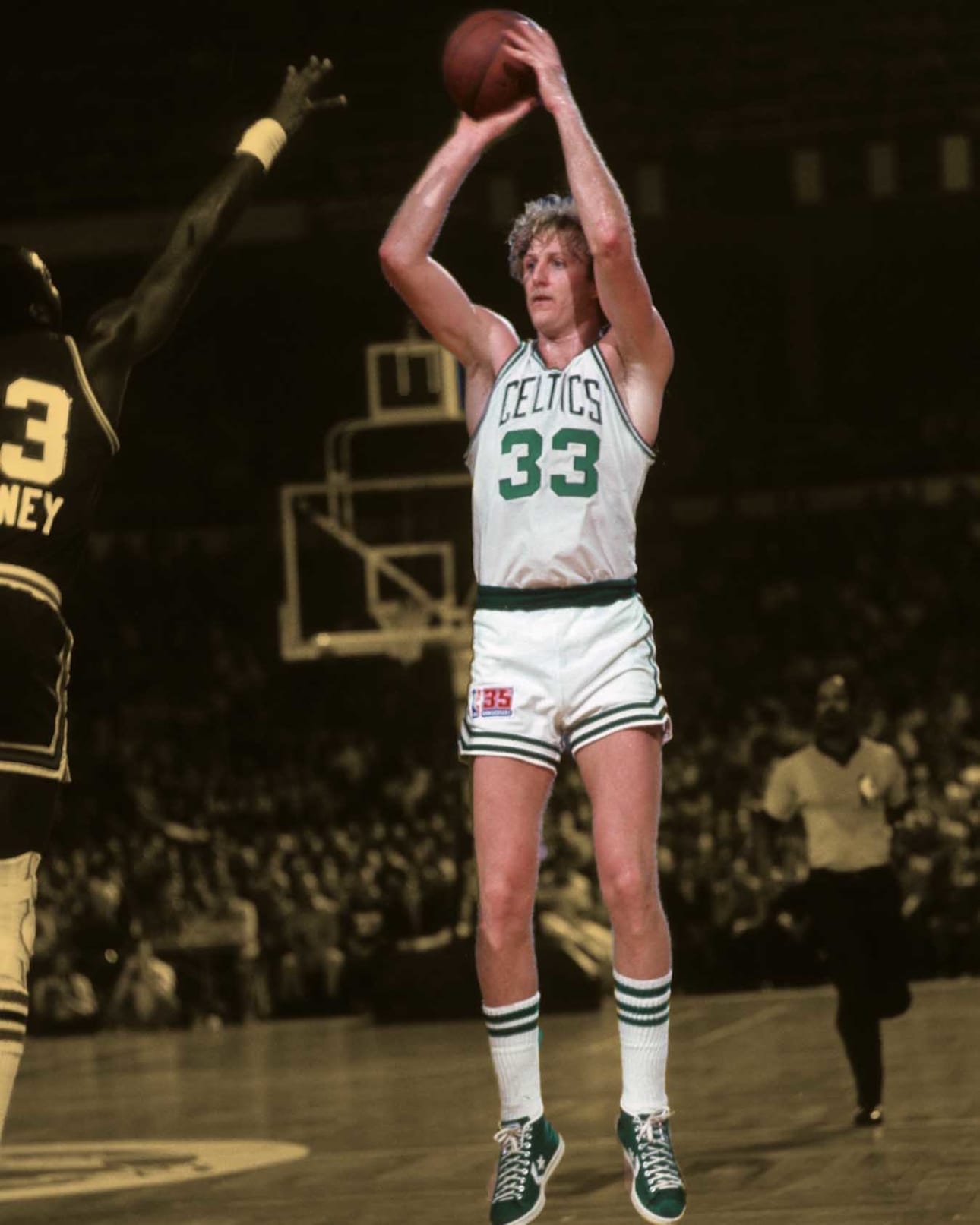 Larry Bird  Larry bird, Basketball pictures, Boston celtics basketball