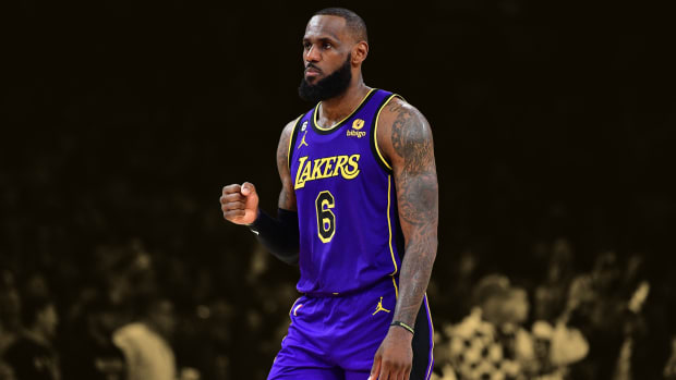 Lakers News: LeBron James Confident In Current Team, Not Focused