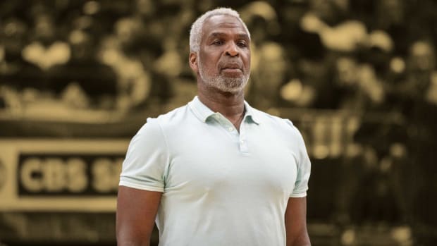 Charles Oakley names his all-time starting five of teammates from his  19-year career | Basketball Network 