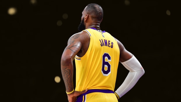 Lakers Officially Announce LeBron James Number Change - The Spun: What's  Trending In The Sports World Today