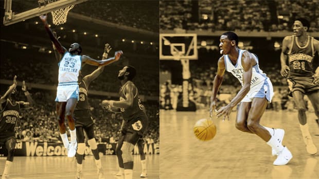Michael Jordan North Carolina Tar Heels Basketball Xmas Tree