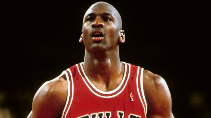 Phil Jackson shares what happened behind one of Jordan's revenge games ...