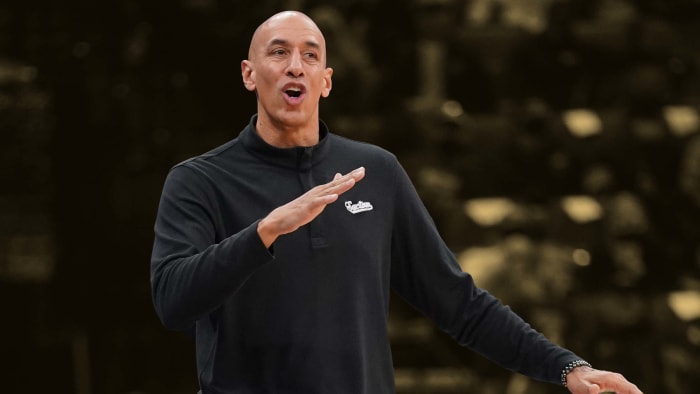 2021 Sacramento Kings acting coach Doug Christie